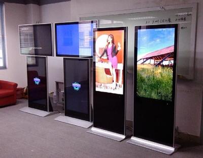 液晶廣告機行業如何應對日益復雜的市場挑戰——以雙面廣告機為例